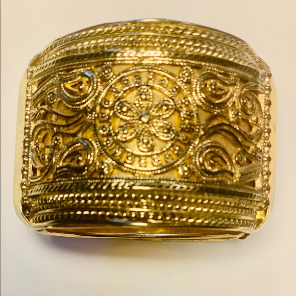 Amrita Singh Jewelry - “HOST PICK” Amrita Singh Filigree Cuff Bracelet